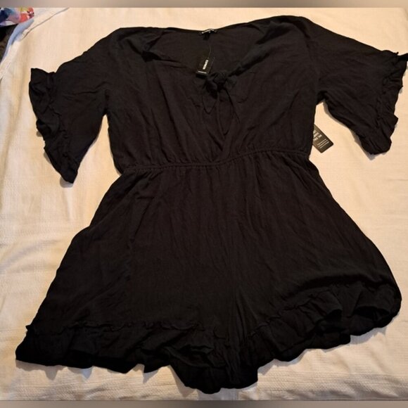 Express women's size XL plunge front tie closure style #90240, black romper NWT - Picture 1 of 9
